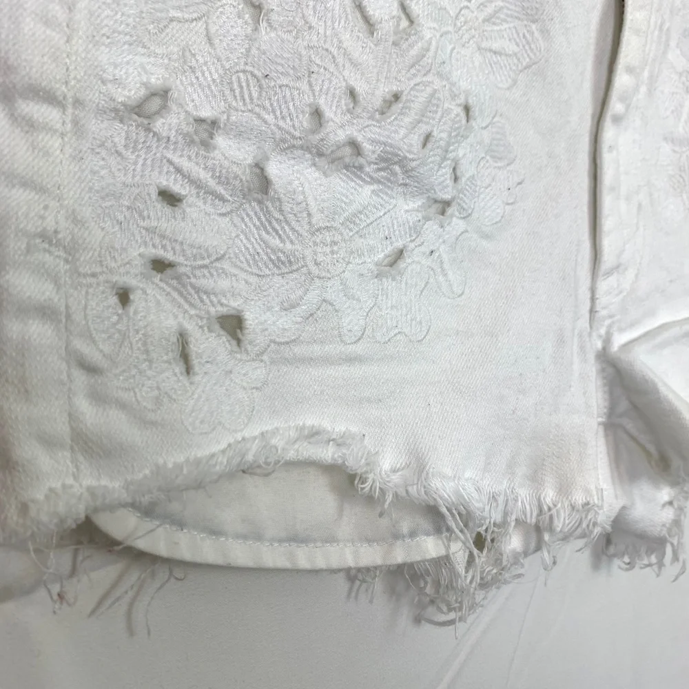 AMERICAN EAGLE White Lace HI-RISE SHORTIE Shorts 6 - Picture 11 of 16
